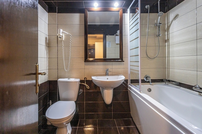 Imagen de la habitación del Hotel Anina. Foto 8
