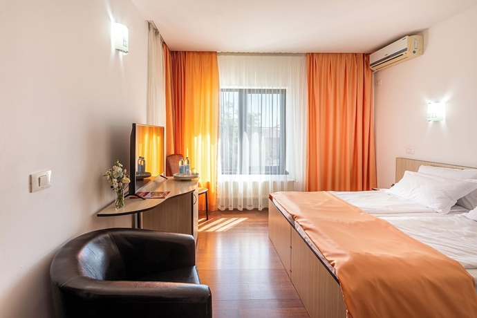 Imagen de la habitación del Hotel Anina. Foto 10