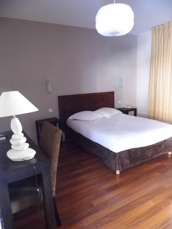 Imagen de la habitación del Hotel Anis. Foto 7