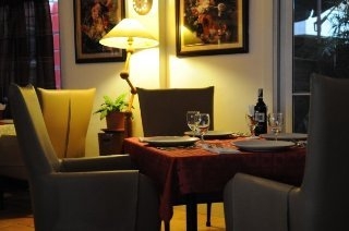 Imagen del bar/restaurante del Hotel Anisabel Suites. Foto 5
