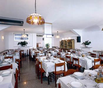 Imagen de los exteriores del Hotel Anita, San Bartolomeo al Mare. Foto 13