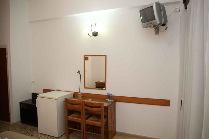 Imagen de la habitación del Hotel Anixis. Foto 17