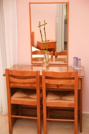 Imagen de la habitación del Hotel Anixis, Loutra Ipatis. Foto 16