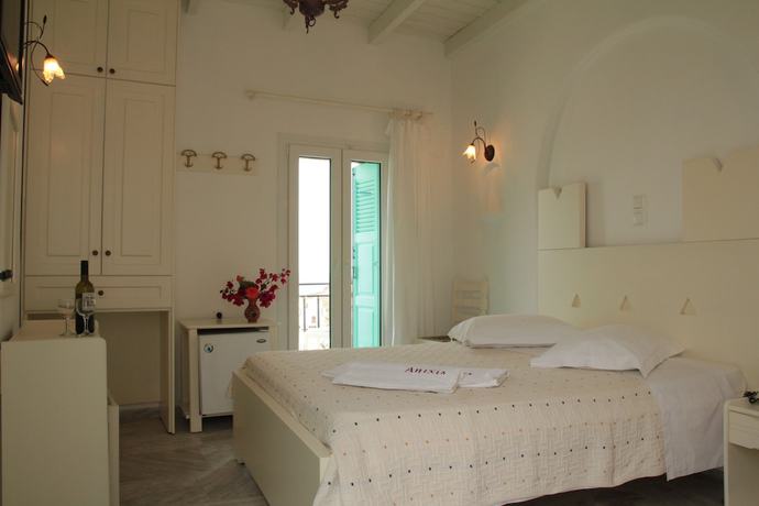 Imagen general del Hotel Anixis, Naxos. Foto 1