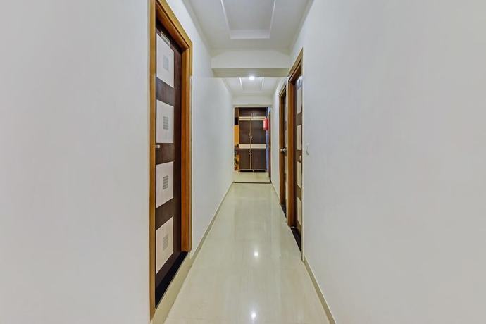 Imagen de los interiores del Hotel Anjali Palace. Foto 8