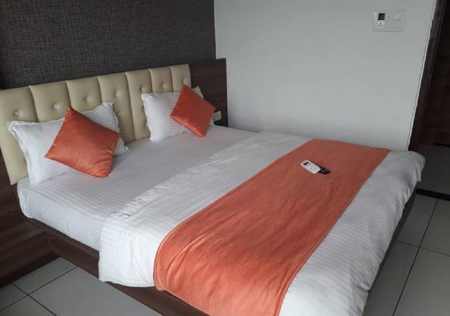 Imagen de la habitación del Hotel Anjali Palace. Foto 4