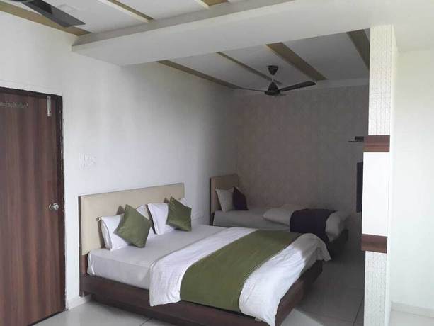 Imagen de la habitación del Hotel Anjali Palace. Foto 7