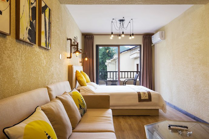 Imagen de la habitación del Hotel Anji Landscape. Foto 17