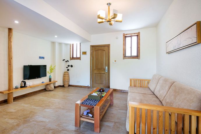 Imagen de la habitación del Hotel Anji Landscape. Foto 18