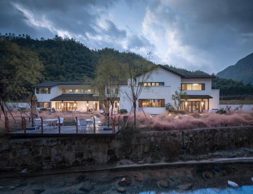 Imagen general del Hotel Anji Shanchuan Design Homestay. Foto 7