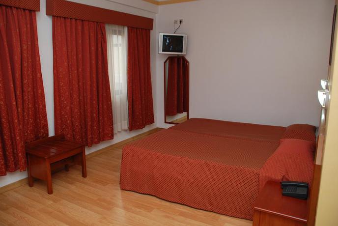 Imagen de la habitación del Hotel Anjos. Foto 2