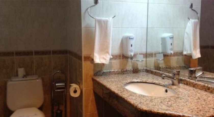 Imagen de la habitación del Hotel Ankara Capital. Foto 8