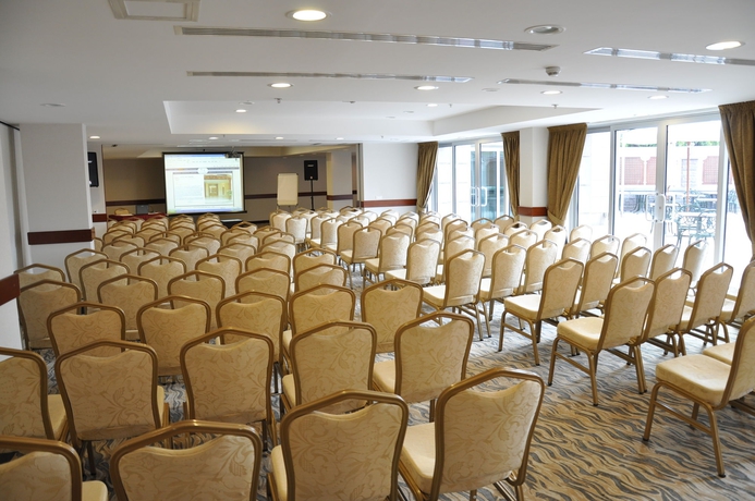 Imagen de los interiores del Hotel Ankara Midi. Foto 13