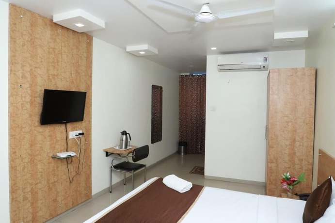 Imagen de la habitación del Hotel Ankit Residency. Foto 6
