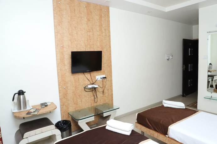 Imagen de la habitación del Hotel Ankit Residency. Foto 9