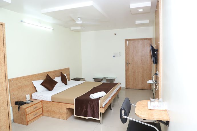 Imagen de la habitación del Hotel Ankit Residency. Foto 16