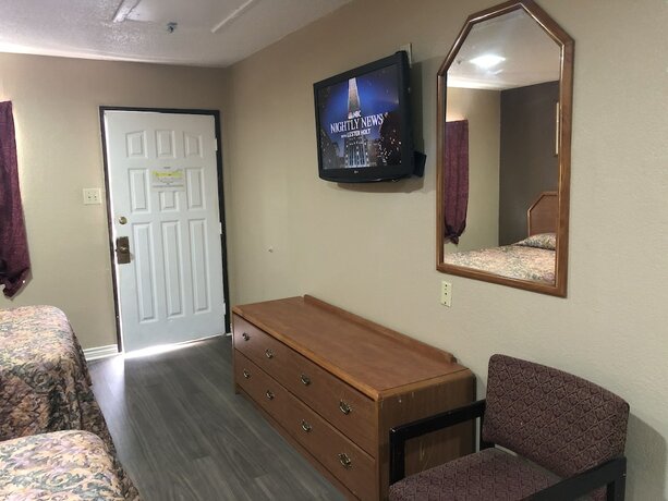 Imagen de la habitación del Hotel Ankur Inn Motel. Foto 13