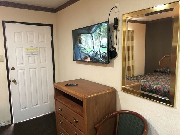 Imagen de la habitación del Hotel Ankur Inn Motel. Foto 19