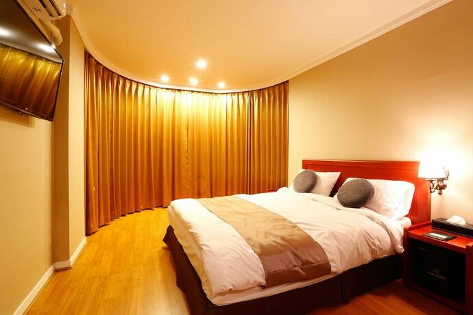 Imagen de la habitación del Hotel Anmyeon Plaza. Foto 17