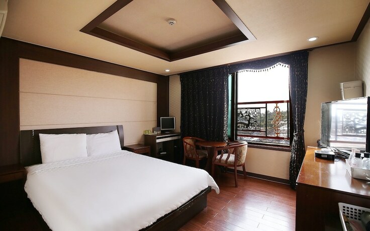 Imagen de la habitación del Hotel Anmyeondo Haesong. Foto 17
