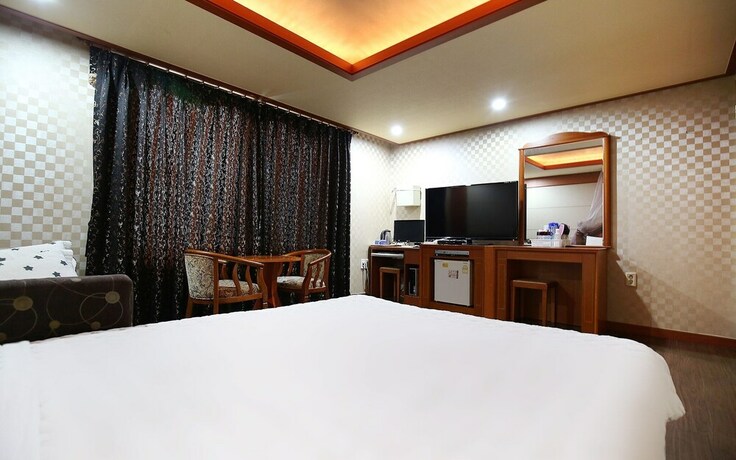 Imagen de la habitación del Hotel Anmyeondo Haesong. Foto 18