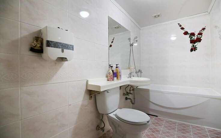 Imagen de la habitación del Hotel Anmyeondo Haesong. Foto 20