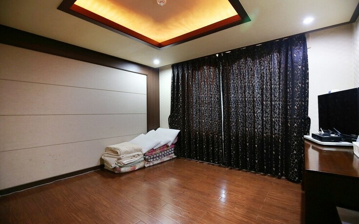 Imagen de la habitación del Hotel Anmyeondo Haesong. Foto 34