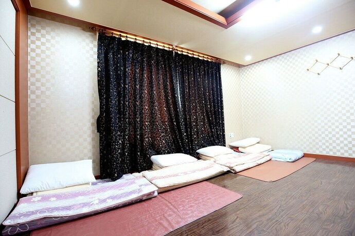 Imagen de la habitación del Hotel Anmyeondo Haesong. Foto 35