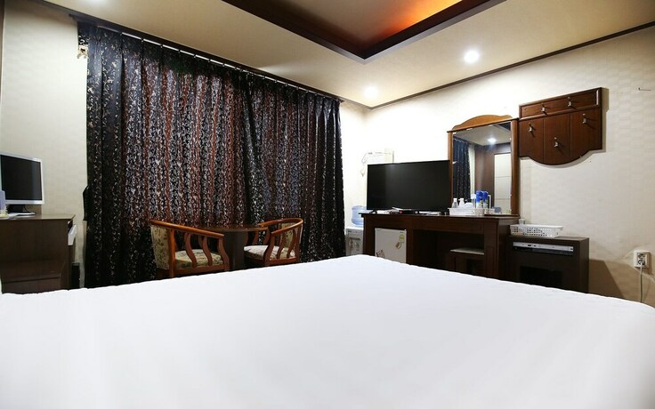 Imagen de la habitación del Hotel Anmyeondo Haesong. Foto 37