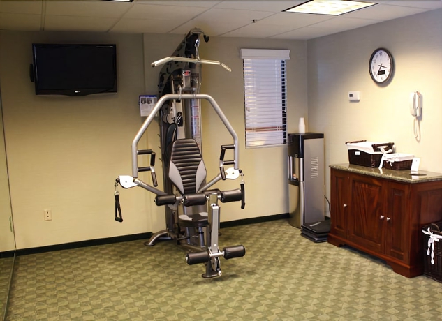 Imagen de los interiores del Hotel Ann Arbor Regent and Suites. Foto 16