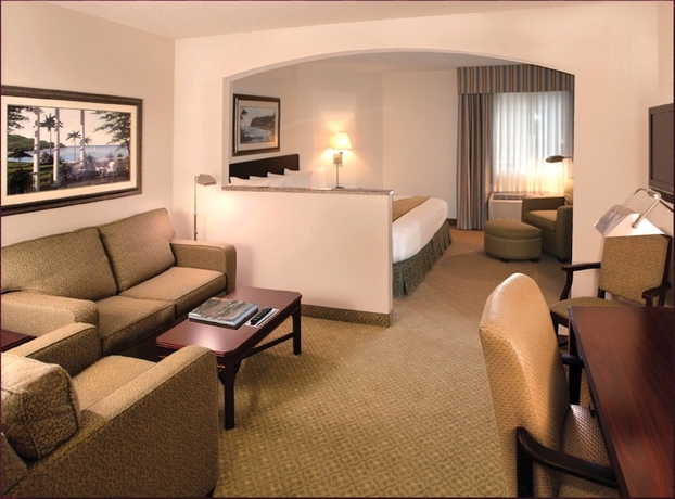 Imagen de la habitación del Hotel Ann Arbor Regent and Suites. Foto 6