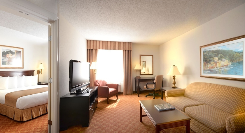 Imagen de la habitación del Hotel Ann Arbor Regent and Suites. Foto 8