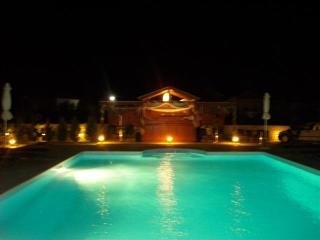 Imagen de la piscina del Hotel Ann George Resort. Foto 6