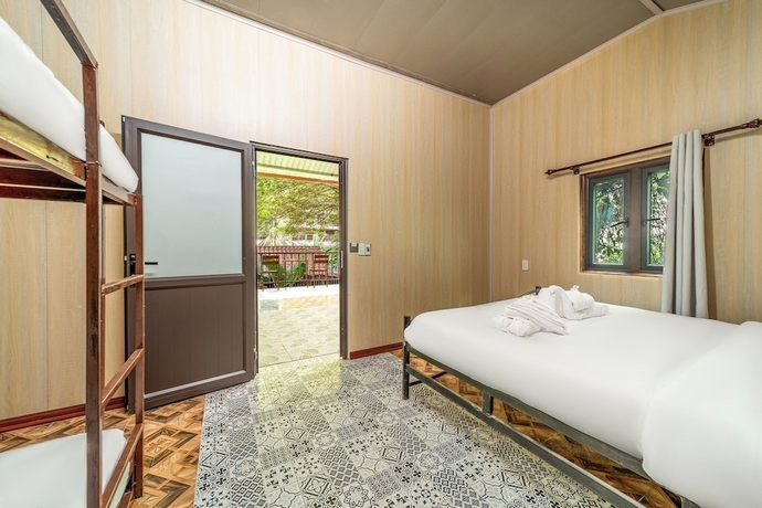 Imagen de la habitación del Hotel Anna Bungalow Vientiane. Foto 9