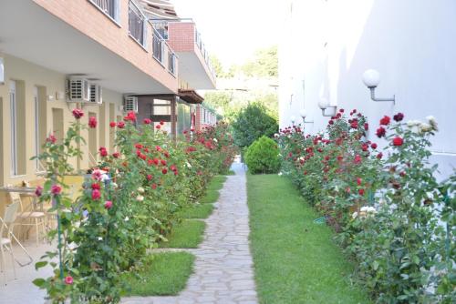 Imagen general del Hotel Anna Christina Apartments. Foto 2