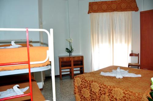 Imagen de la habitación del Hotel Anna Gabicce Mare. Foto 6