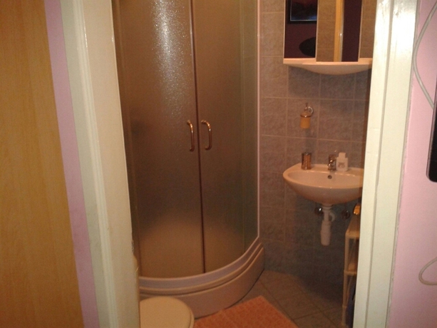 Imagen de la habitación del Hotel Anna Guesthouse. Foto 5