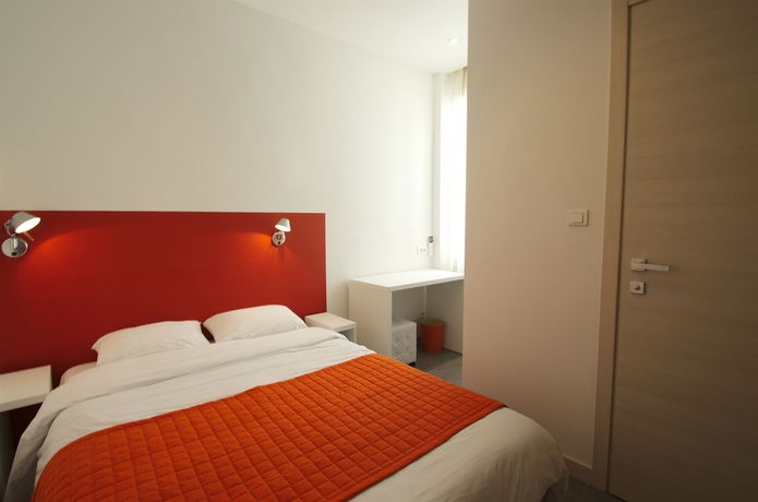 Imagen de la habitación del Hotel Anna Livia. Foto 9