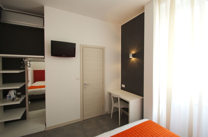 Imagen de la habitación del Hotel Anna Livia. Foto 13