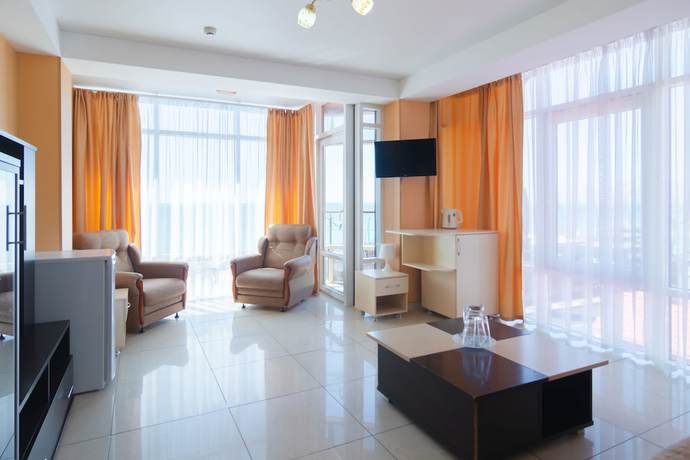 Imagen de la habitación del Hotel Anna Maria. Foto 8