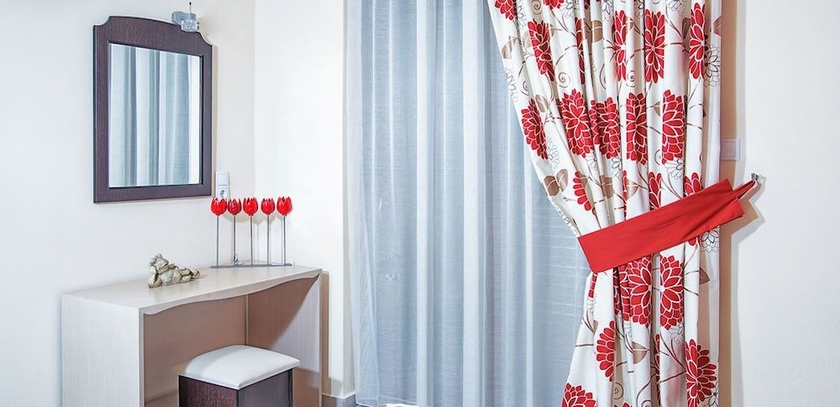 Imagen de la habitación del Hotel Anna Maria Paradise. Foto 11