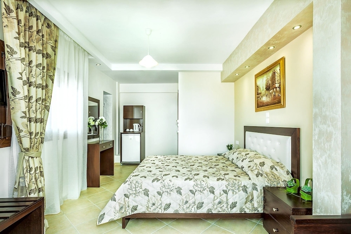 Imagen de la habitación del Hotel Anna Maria Paradise. Foto 12