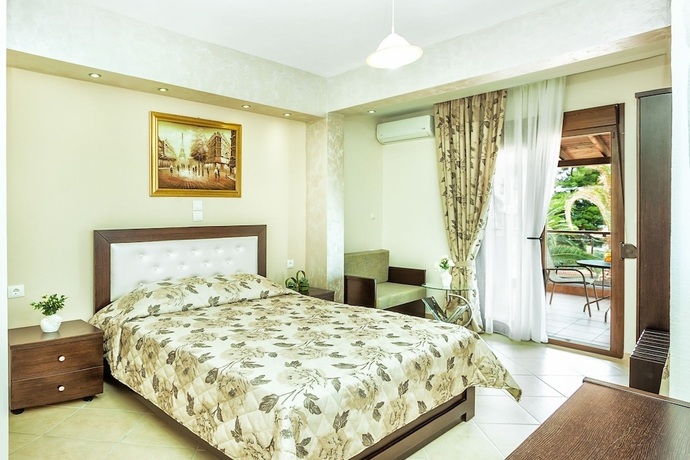 Imagen de la habitación del Hotel Anna Maria Paradise. Foto 13