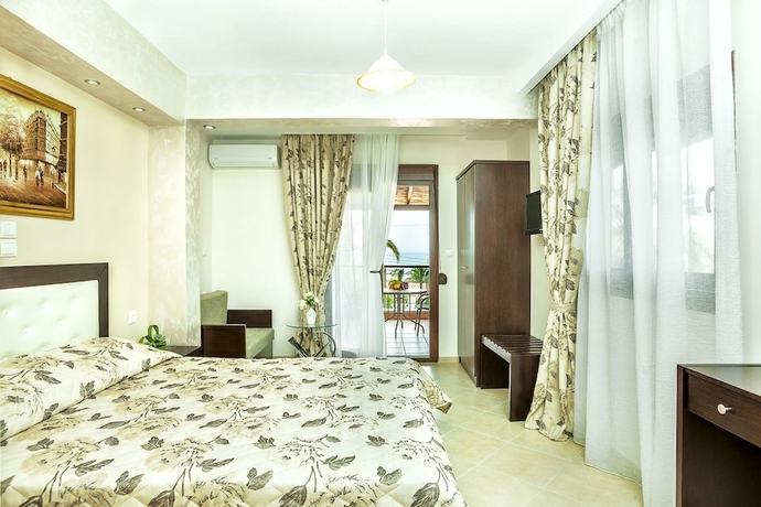 Imagen de la habitación del Hotel Anna Maria Paradise. Foto 14