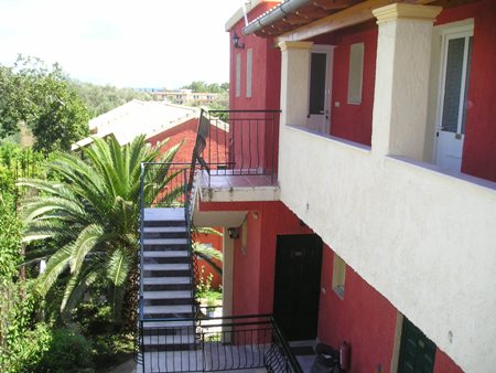 Imagen de los exteriores del Hotel Anna Maria Studios and Apartments. Foto 8