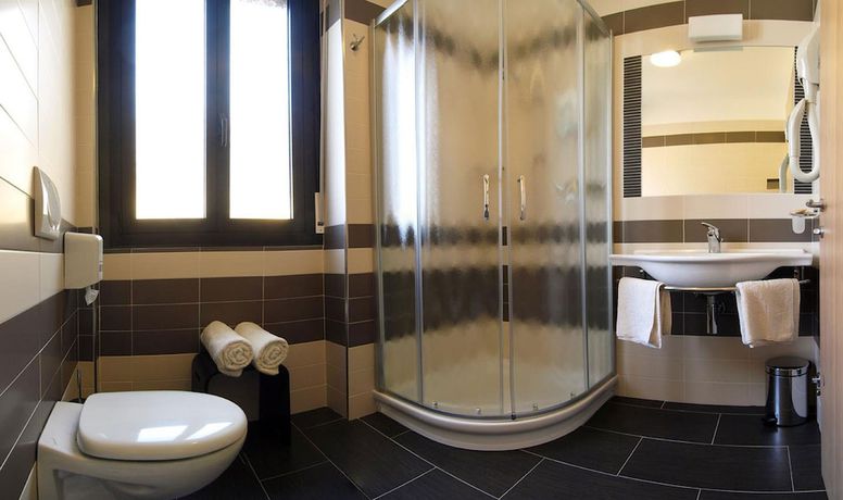 Imagen de la habitación del Hotel Anna, Navene. Foto 9