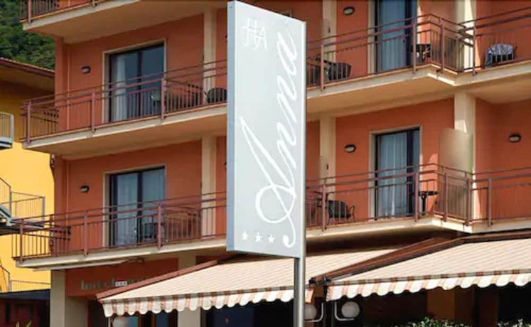 Imagen general del Hotel Anna, Navene. Foto 4