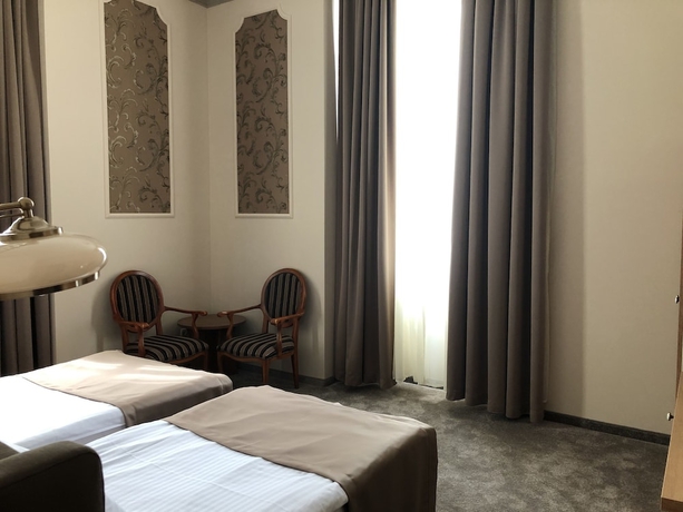 Imagen de la habitación del Hotel Anna Palace, Ruse. Foto 13