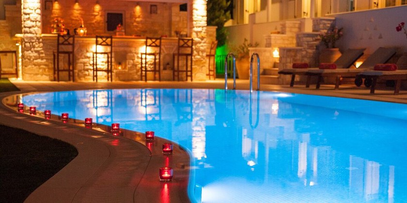Imagen de la piscina del Hotel Anna Platanou. Foto 19