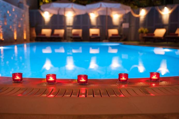 Imagen de la piscina del Hotel Anna Platanou. Foto 20